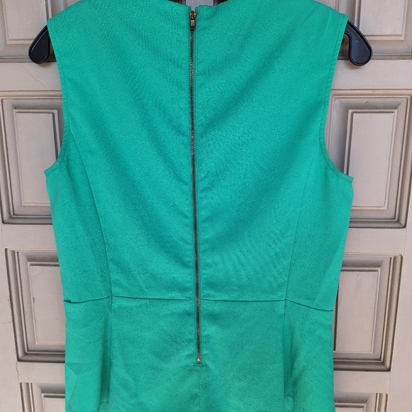 Banana Republic Peplum Blouse Sz6 V Neck Zip Back Sleeveless Sea Green Quality - Picture 7 of 10